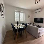 Lägenhet Tina Zadar