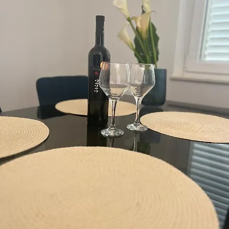 Tina Apartment *